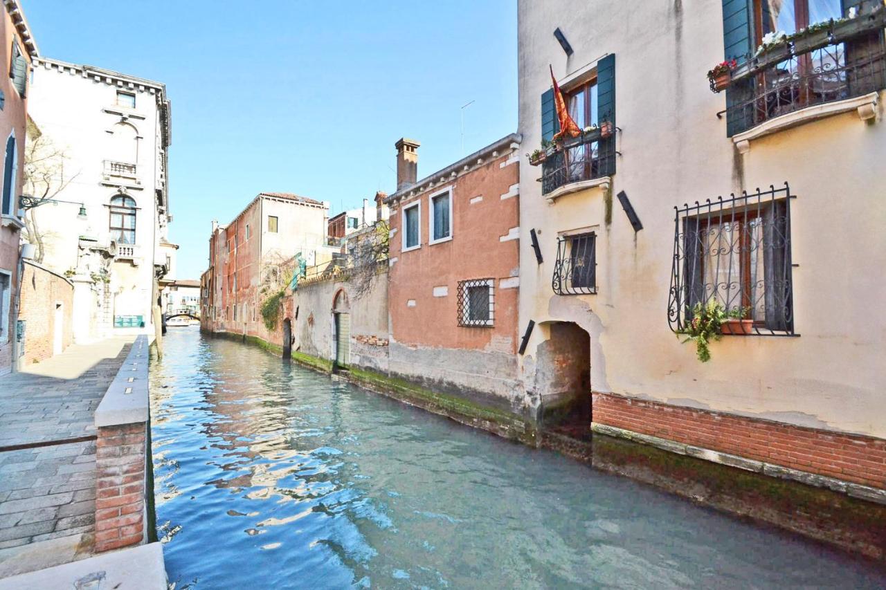 San Barnaba On The Canal Venedik Dış mekan fotoğraf
